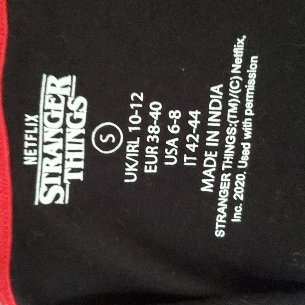 Netflix "Stranger Things" Tank Top. Juniors size S EUC. - Picture 4 of 4